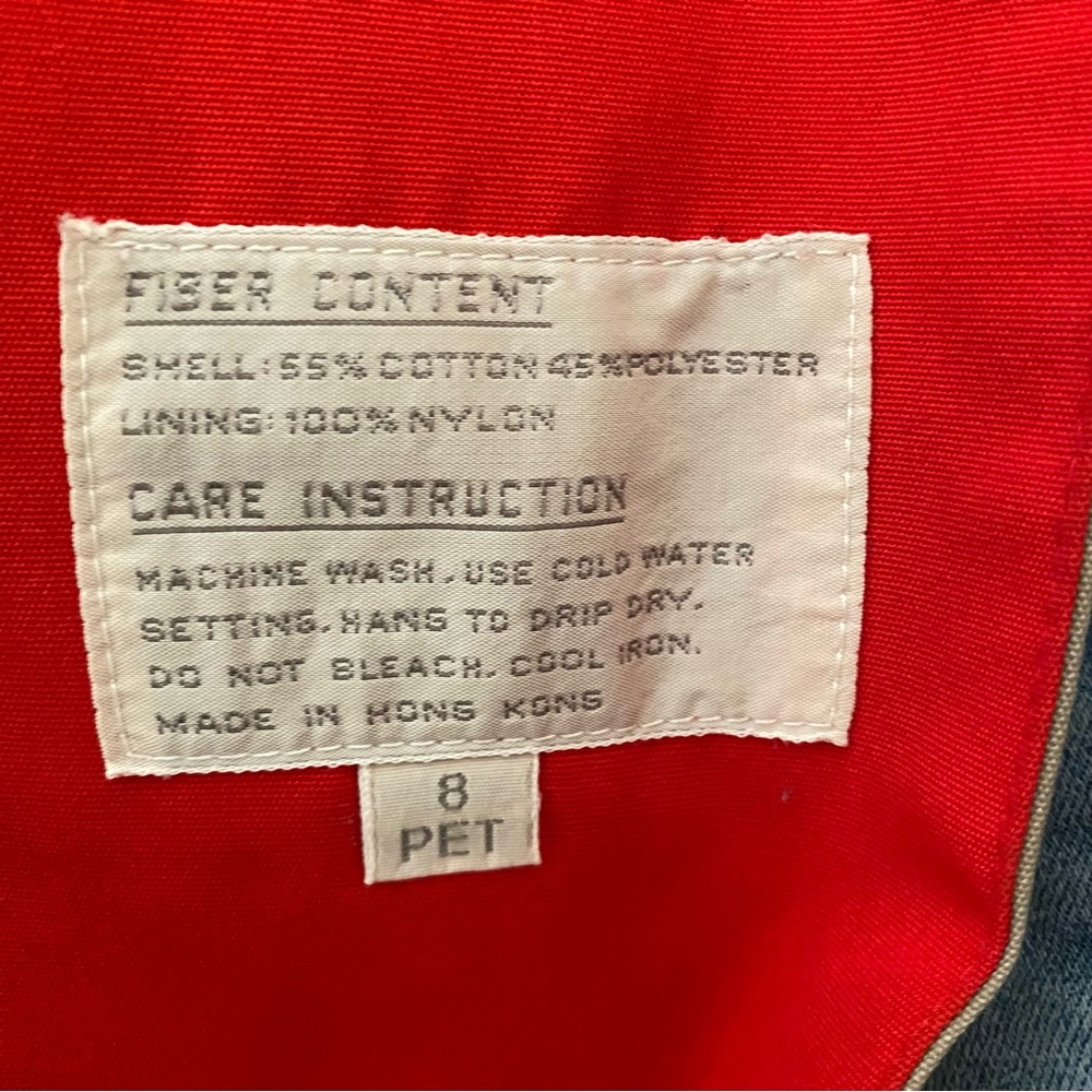 Women’s Trench Dress Coat size 8PET Beige w/ red details, tie waist, like new - Picture 13 of 16